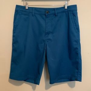 Quiksilver size 34 mens shorts